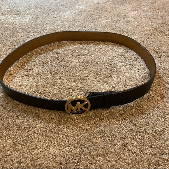 Michael Kors MK Black leather belt Large - Picture 4 of 7